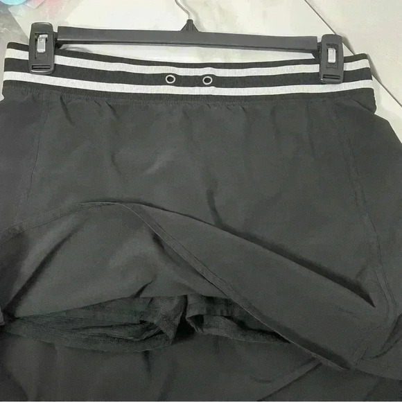 Athleta Black Striped Waistband Skort Skirt 6 - Picture 3 of 5